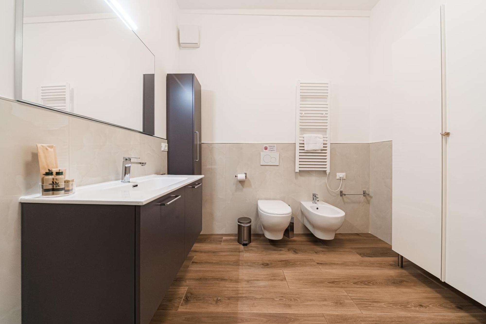 New - Venturini Suites In Bologna Centre Esterno foto